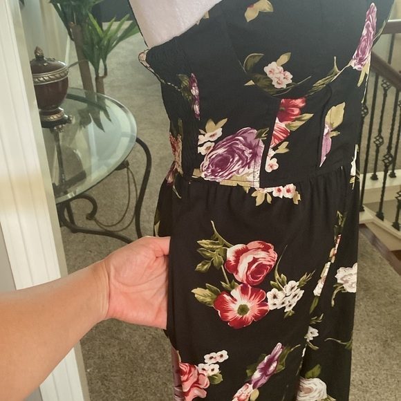 Band Of Gypsies Romper Jumpsuit Black Floral Print Sleeveless Built In Bra Sz S - Picture 5 of 9